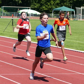Aart beim 75m Lauf